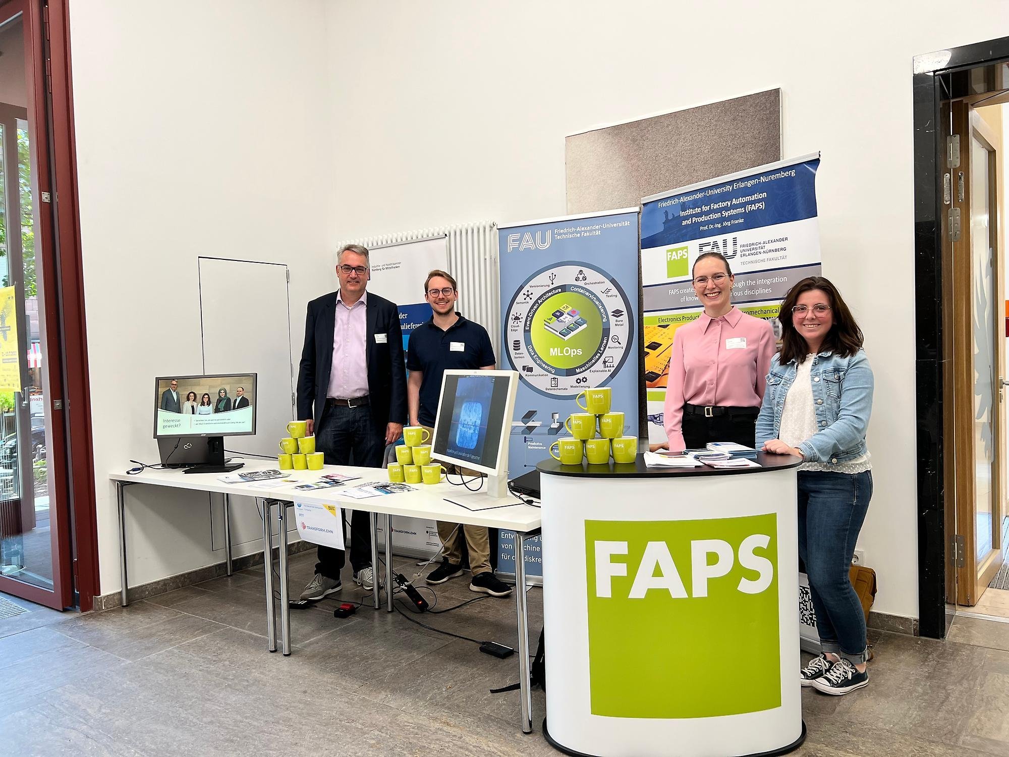 Messestand beim Nürnberg Digital Festival von der FAPS